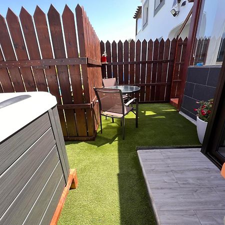 Estudio Agradable, Con Jacuzzi, Terraza Y Barbacoa, Totalmente Independiente Apartment คอร์ราเลโฮ ภายนอก รูปภาพ