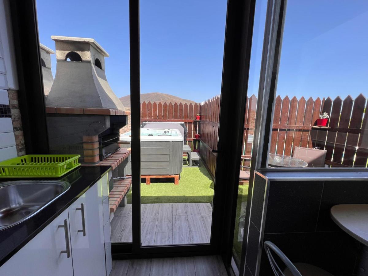 Estudio Agradable, Con Jacuzzi, Terraza Y Barbacoa, Totalmente Independiente Apartment คอร์ราเลโฮ ภายนอก รูปภาพ